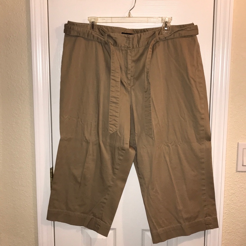 womens capris